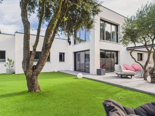 EXCLUSIVITÉ / Maison 165m2 Villeneuve Les Avignon