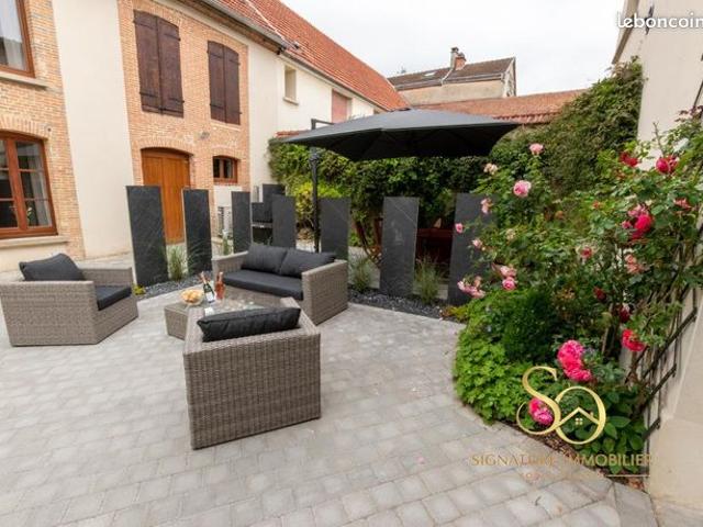 Exclusivité: Maison à usage d’habitation et annexes située à 5 minutes d’Épernay Dizy 51530