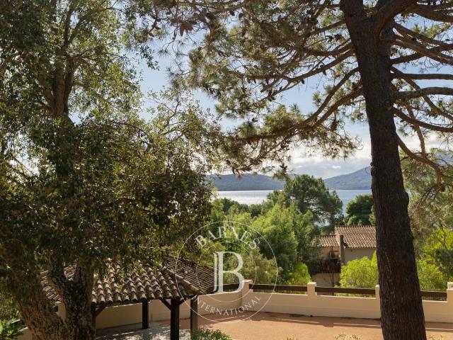 Exclusivité, Maison, Domaine de Cala Rossa, Plage à pied 65m² Lecci