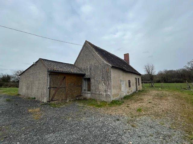 EXCLUSIVITE Maison de campagne à restaurer SOUVIGNE