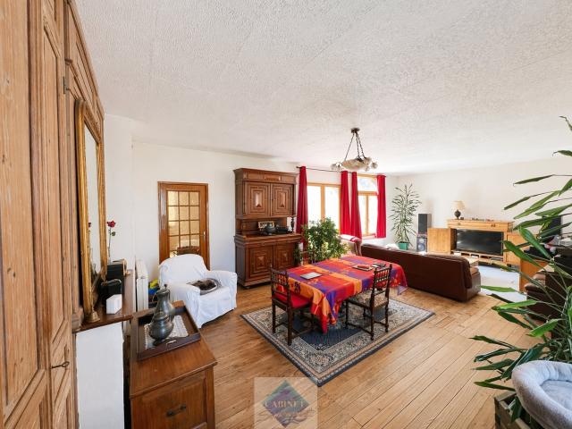 EXCLUSIVITÉ: MAISON DE CAMPAGNE AUX BEAUX VOLUMES