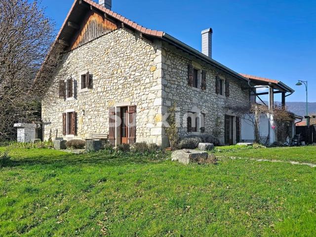 Exclusivité – Maison de caractère en pierre – Échenevex