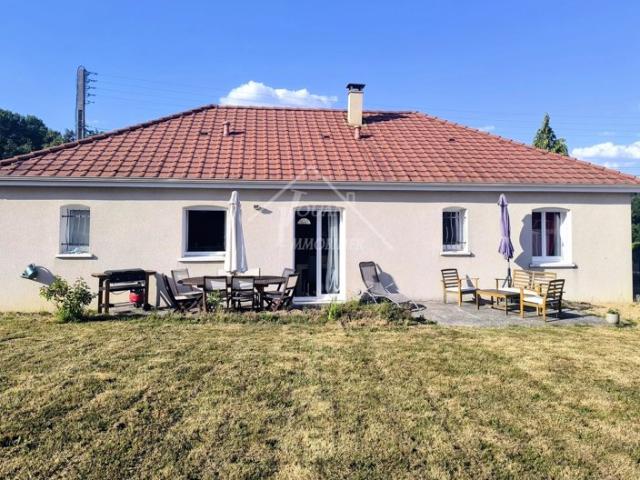 EXCLUSIVITÉ – Maison de plain pied de 2012 – 3 chambres – Terrain de 1 500 m² – Secteur calme