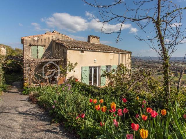 EXCLUSIVITÉ – Maison en pierre avec vue panoramique – Savasse Drôme provençale
