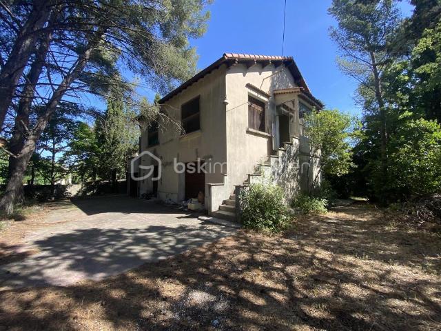 EXCLUSIVITÉ – Marseille 12e | Maison de 200 m² environ à rénover sur 2 000 m² de terrain
