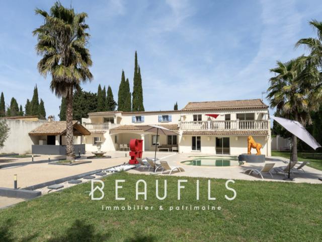 Exclusivité. Mas néo provençal de 400m2