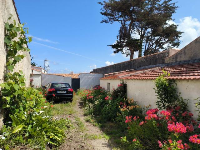 Exclusivité. Noirmoutier En L'ile. Maison de chambres à 100. 127m² Noirmoutier En L'ile
