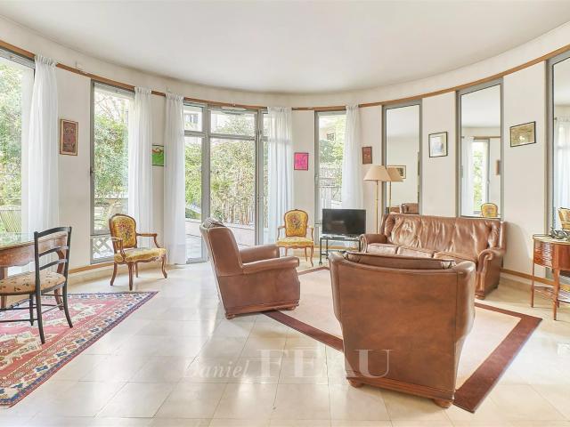 Exclusivite Paris XVIe Rez de jardin Victor Hugo/ Troc. 93m² Paris 16ème