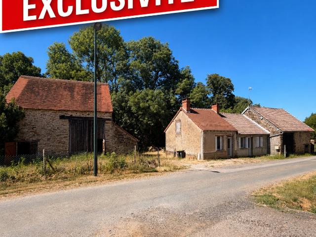 EXCLUSIVITÉ PARNAC PETITE MAISON AVEC DÉPENDANCES ET 4 350 m2 DE TERRAIN
