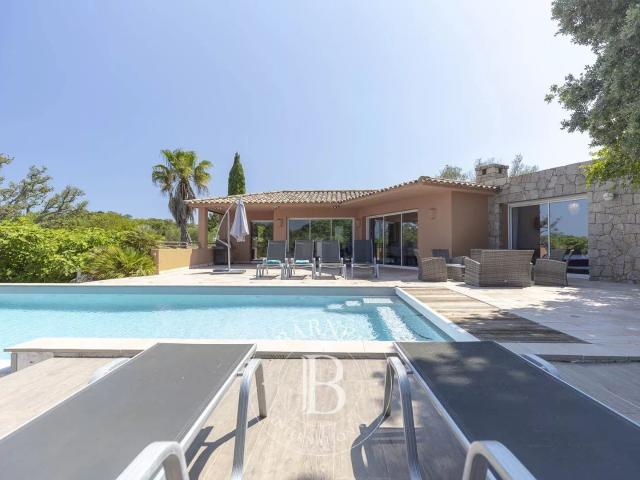 Exclusivité, Porto Vecchio, Carpalone, villa 4 Chambres, Gar. 173m² Porto Vecchio