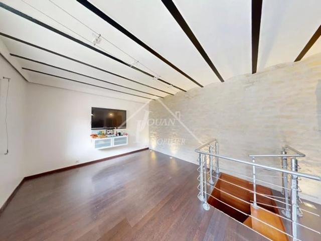 EXCLUSIVITE PLEIN CENTRE JOLI DUPLEX AVEC TERRASSES