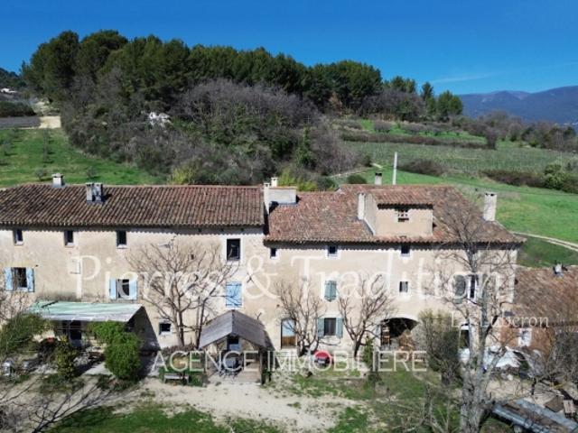Exclusivité – Propriété d'exception de plus de 3,7 hectares au cœur du Luberon