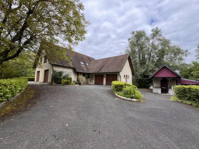 EXCLUSIVITÉ: PROPRIETE de 159m2 sur les RIVES du DOUBS 5 C