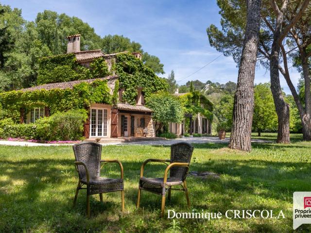 Exclusivité: Propriété de caractère à TOURVES