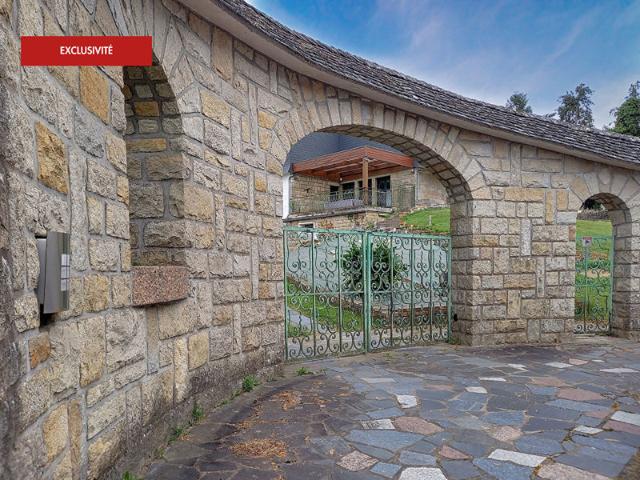 EXCLUSIVITÉ PROPRIÉTÉ DE CARACTÈRE SUR PLUS DE 6 800 m² À MONTOURS 35460