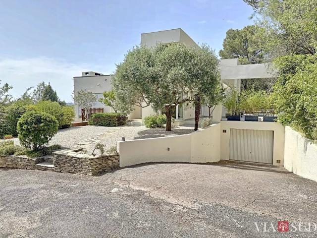 Exclusivité – Quartier Prisé Béziers Maison d’architecte niché