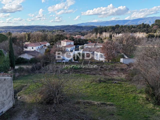 EXCLUSIVITÉ RARE À LA VENTE Maison et terrain a bâtir PE