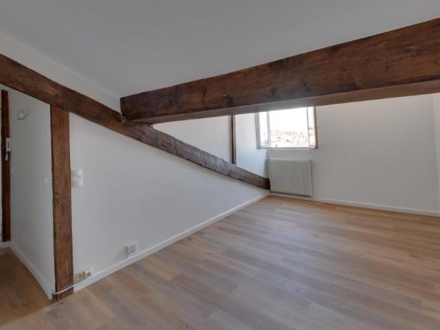 EXCLUSIVITÉ ! Rue d'Austerlitz T2 de 46m²