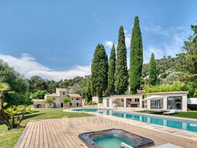 Exclusivité Saint Paul de Vence Bastide en pierre 300 m2. 300m² Saint Paul