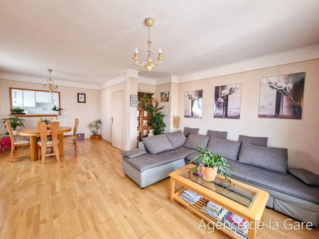 EXCLUSIVITE SARTROUVILLE 10 MIN GARE APPARTEMENT DE 5 PIECES
