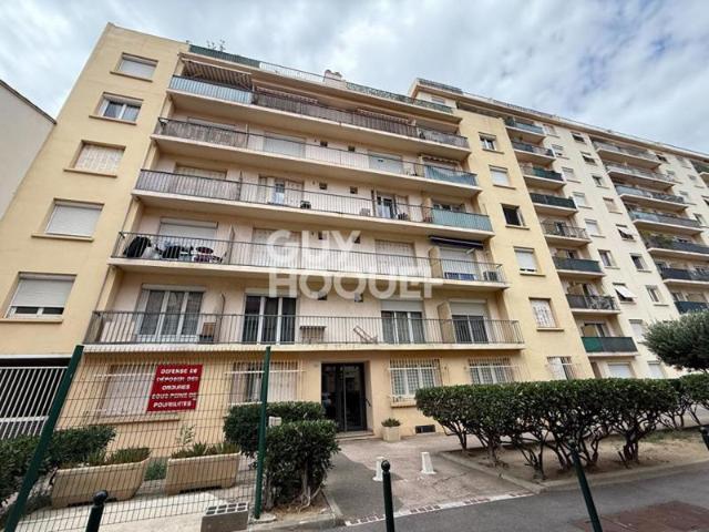 EXCLUSIVITÉ Secteur LYCEE ARAGO Appartement F2 avec balcon et cave