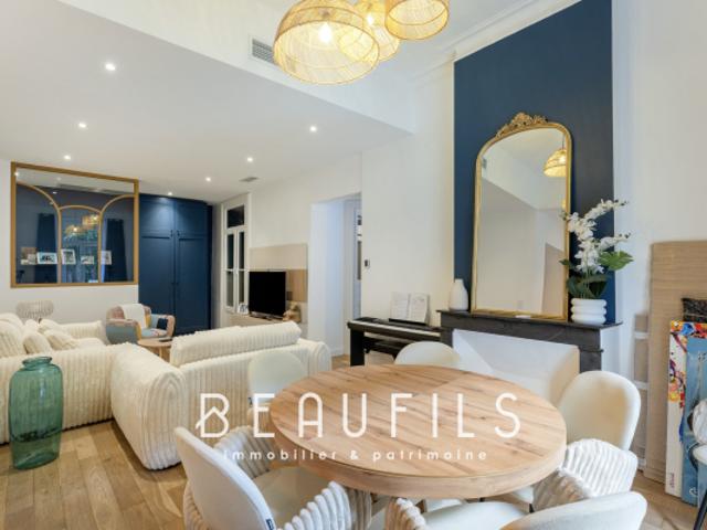 Exclusivité Sète Appartement Post Haussmannien avec jard