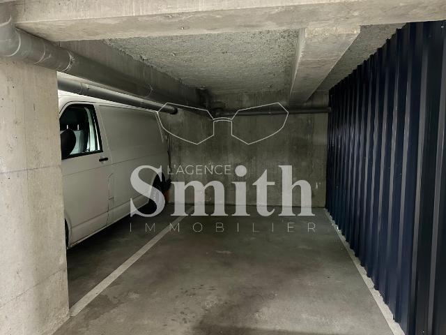 EXCLUSIVITÉ SMITH: DOUBLE PLACE DE PARKING