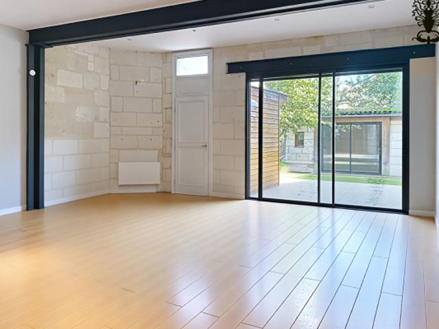 EXCLUSIVITE: ST GENES/ BERGONIE: maison familale 210m2