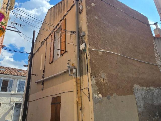 EXCLUSIVITE. ST HENRI 13016. CHARMANTE MAISON DE VILLE T2