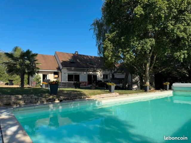 EXCLUSIVITE Superbe propriété 20 MIN AVALLON