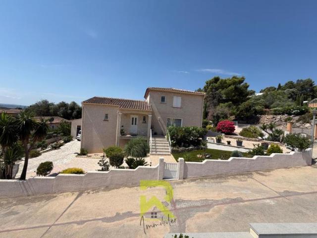 EXCLUSIVITÉ Superbe villa avec piscine dans le quartier re