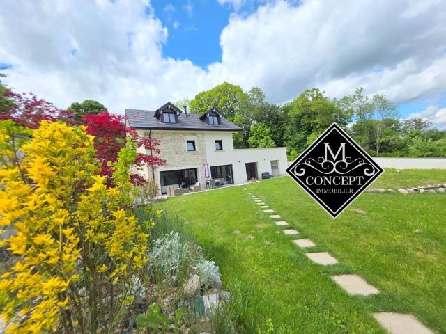 Exclusivité*Merveilleuse Propriété 5 chambres*2 ha 3935m2*01200