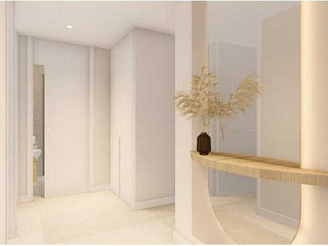 Exclusividad, amplitud y luz mediterránea: apartamento de esquina con jardín privado en La Serena Go