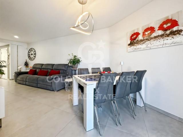 Exclusividad: apartamento dúplex en venta en L'Escala con ga. 97m² L'Escala