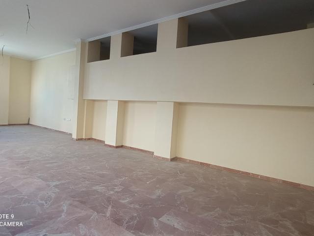 ! EXCLUSIVIDAD ! LOCAL COMERCIAL
