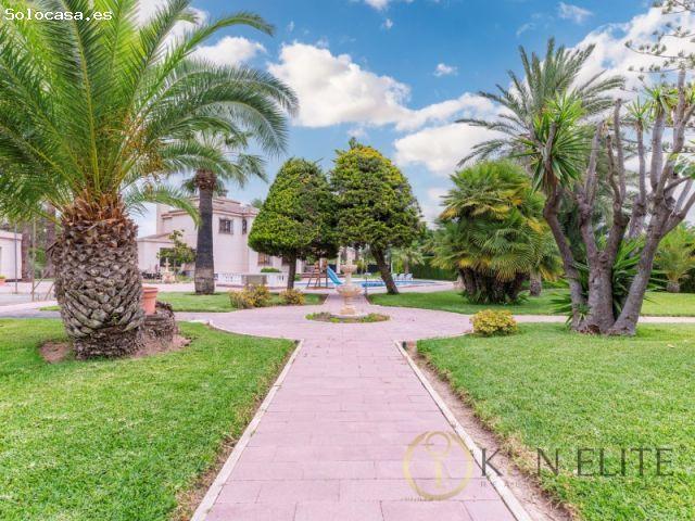 Exclusividad y Confort en una Espectacular Finca Privada de Elche