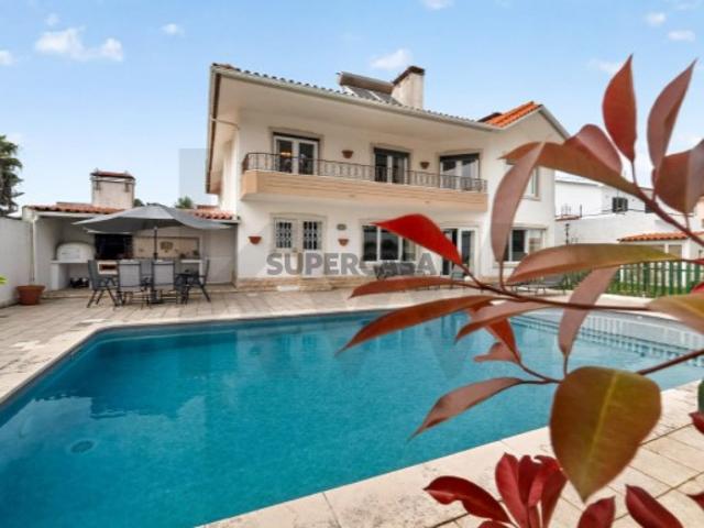 Exclusividade em Birre, Cascais: Moradia de Charme Junto à Prestigiada King’s College School
