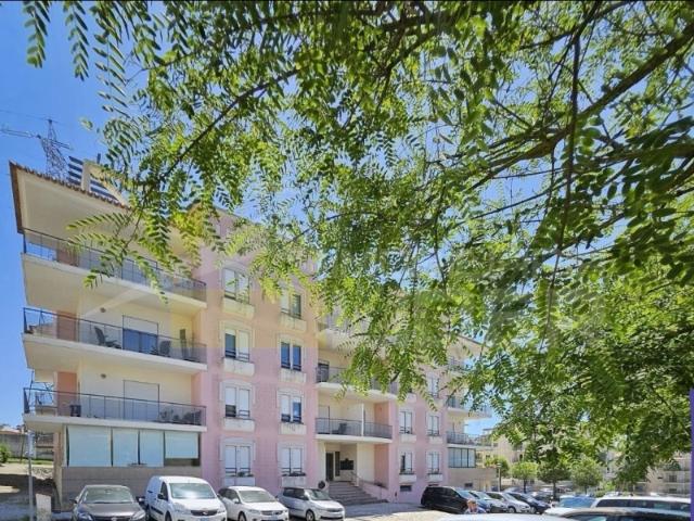 Exclusividade Imobiliária Lider Oferta de Verão oferecemos a escritura Apartamento T3 Al. das Figueiras Venda do Pinheiro