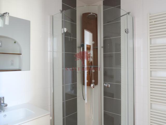 EXCLUSIVIE LOCATION Aniane Appartement 2 pièces au 1er étage avec cave au RDC