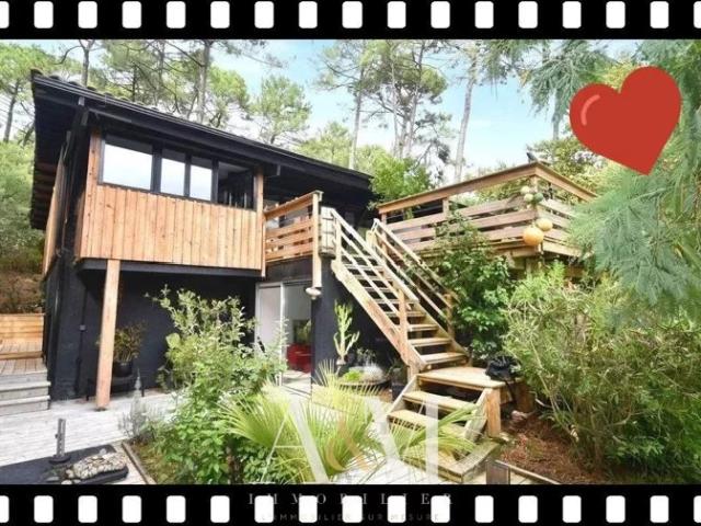 EXCLUVISITÉVilla 5 pièces avec piscine secteur prisé de Carr