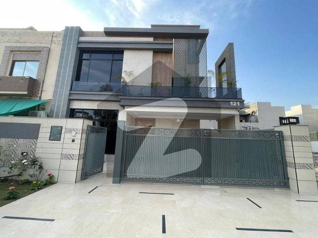 Executive 10 Marla Designer House In Prime Location At Bahria Orchard Raiwind Lahore