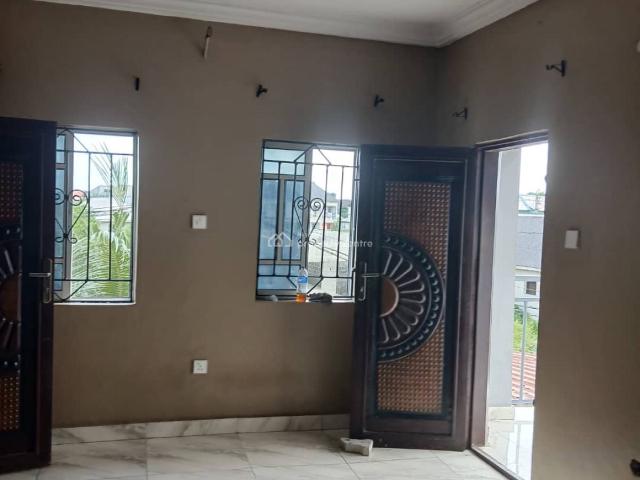 Executive 1 Bedroom Apartments With 2 Toilets Upstairs