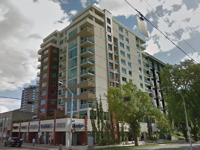 Executive 1 bedroom, fully furnished condo with downtown views