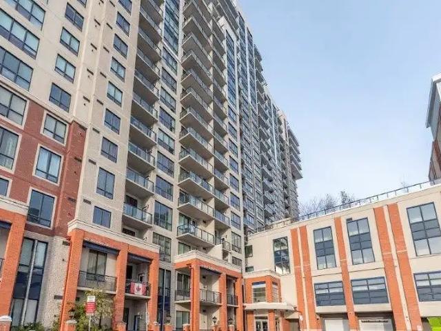 EXECUTIVE 2 BED 2 BATH CONDO AT LONDON HERITAGE STATION
