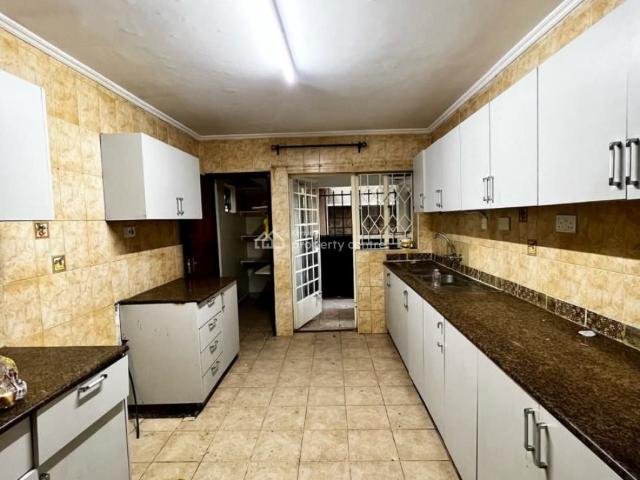 Executive 4 Bedroom Apartment