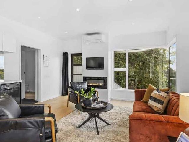 Executive City Living – 10 Kilmister Avenue, Thorndon