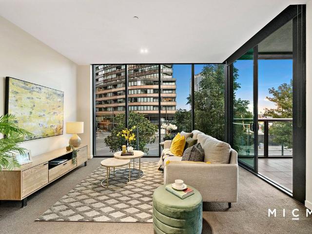 Executive Excellence with Exclusive Waterfront Indulgence