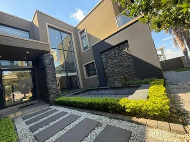 executive, exclusive, modern & spaci.