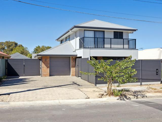 Executive family home!