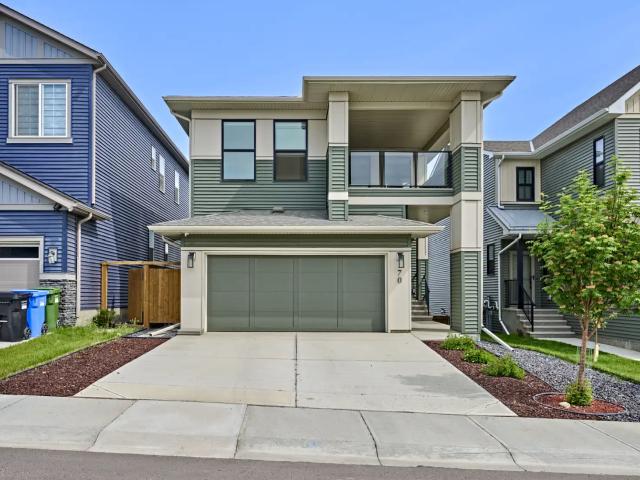 Executive Family Home with Walkout Basement, Spice Kitchen & Covered Terrace